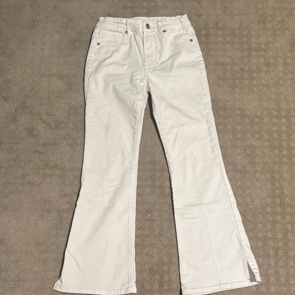 White Gap 70’s Flare High rise white jeans size 10